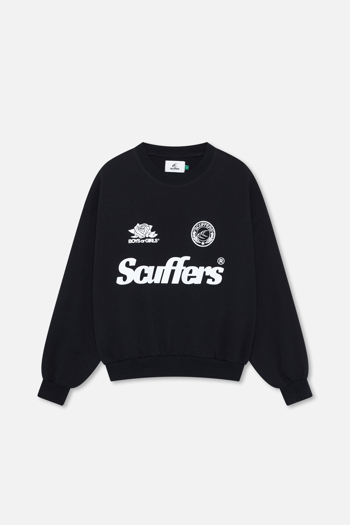 Cuello redondo negro perla