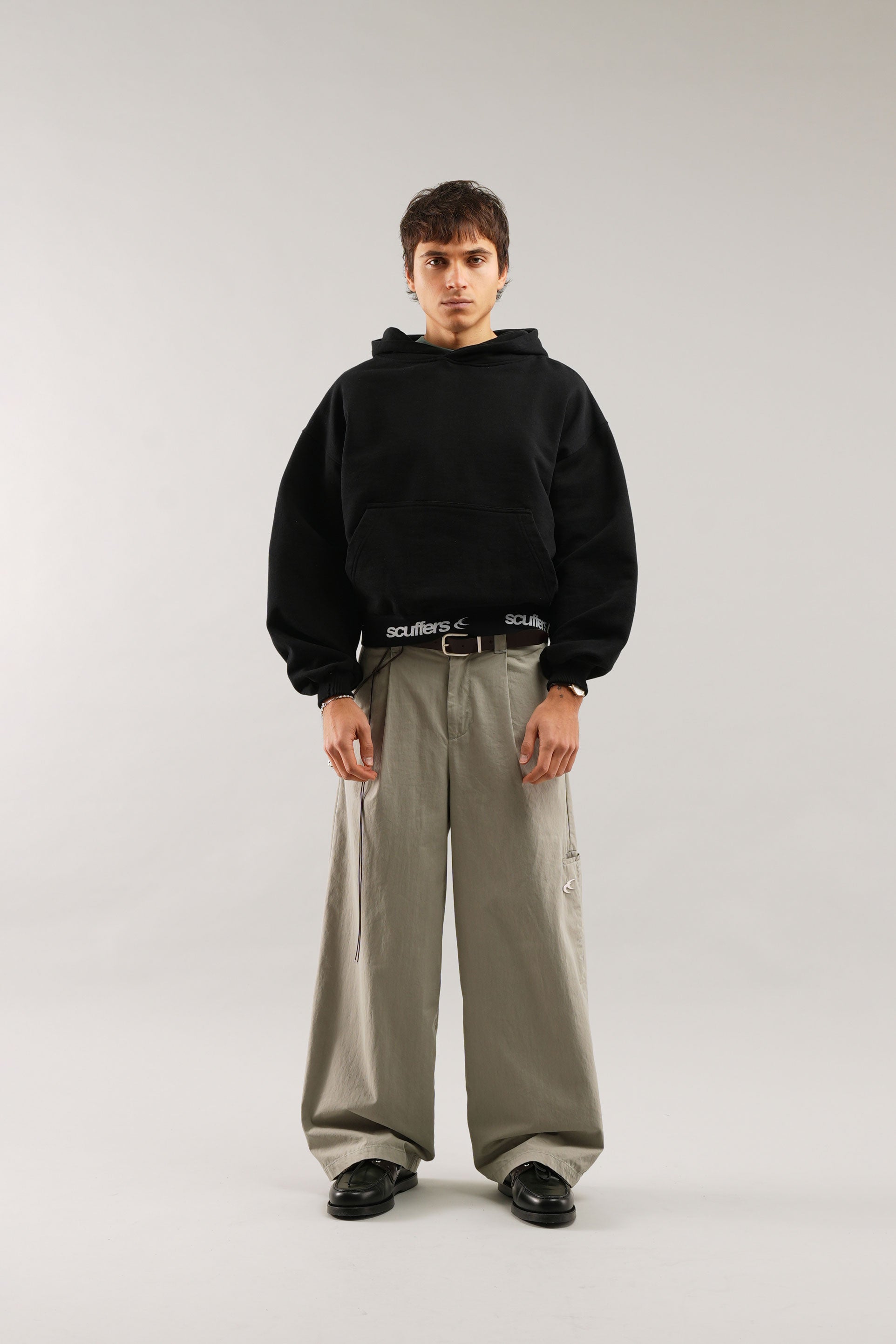 Sudadera con capucha para dormitorio negra