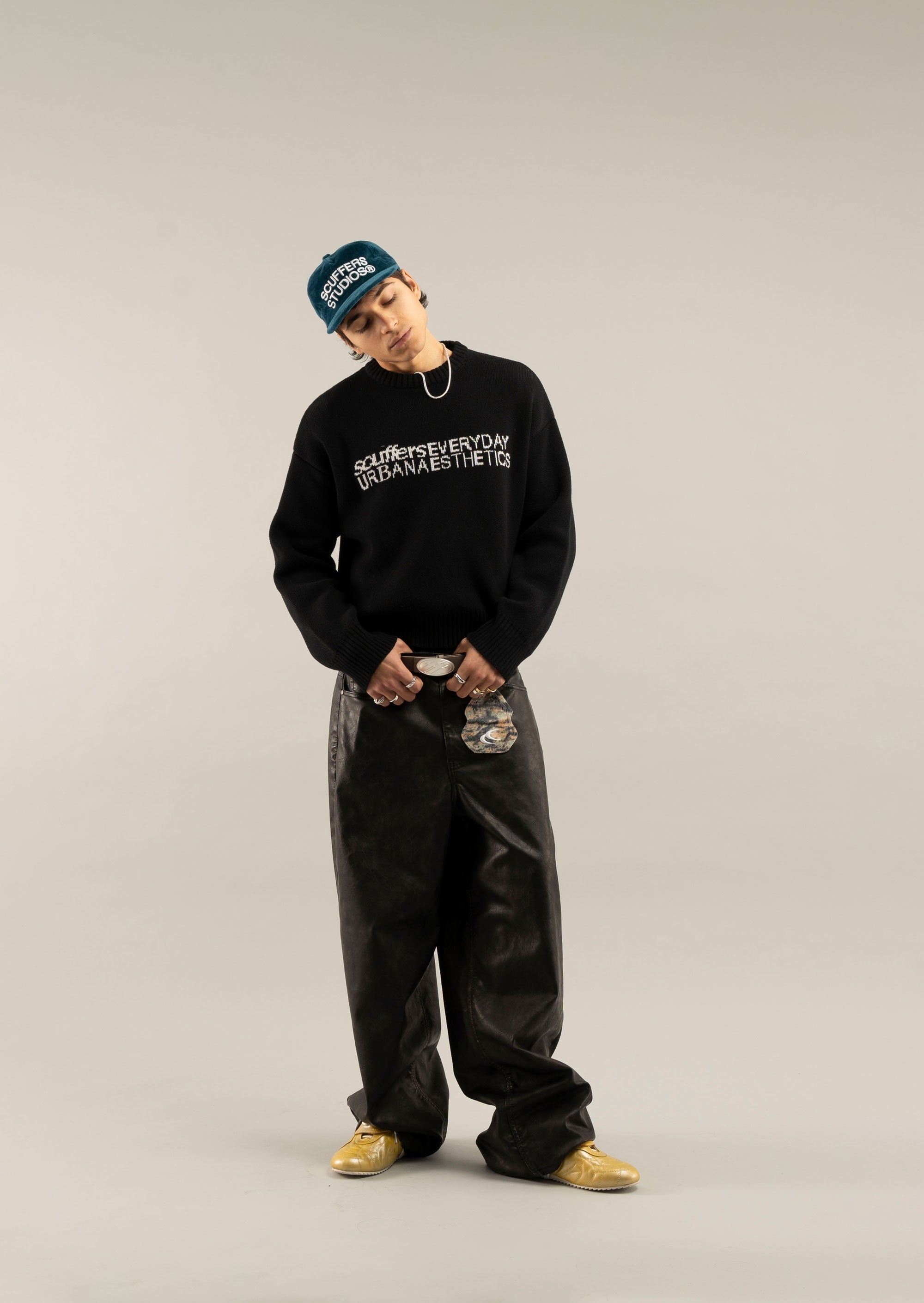 Punto negro esencial