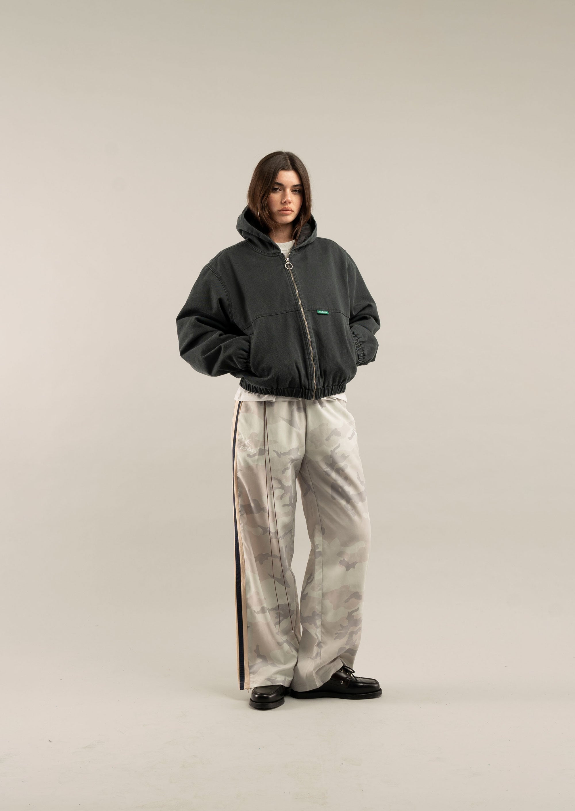 Chaqueta de trabajo oscura teñida