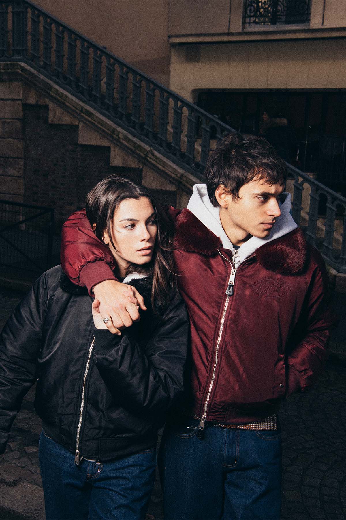 Chaqueta bomber negra de SCFF