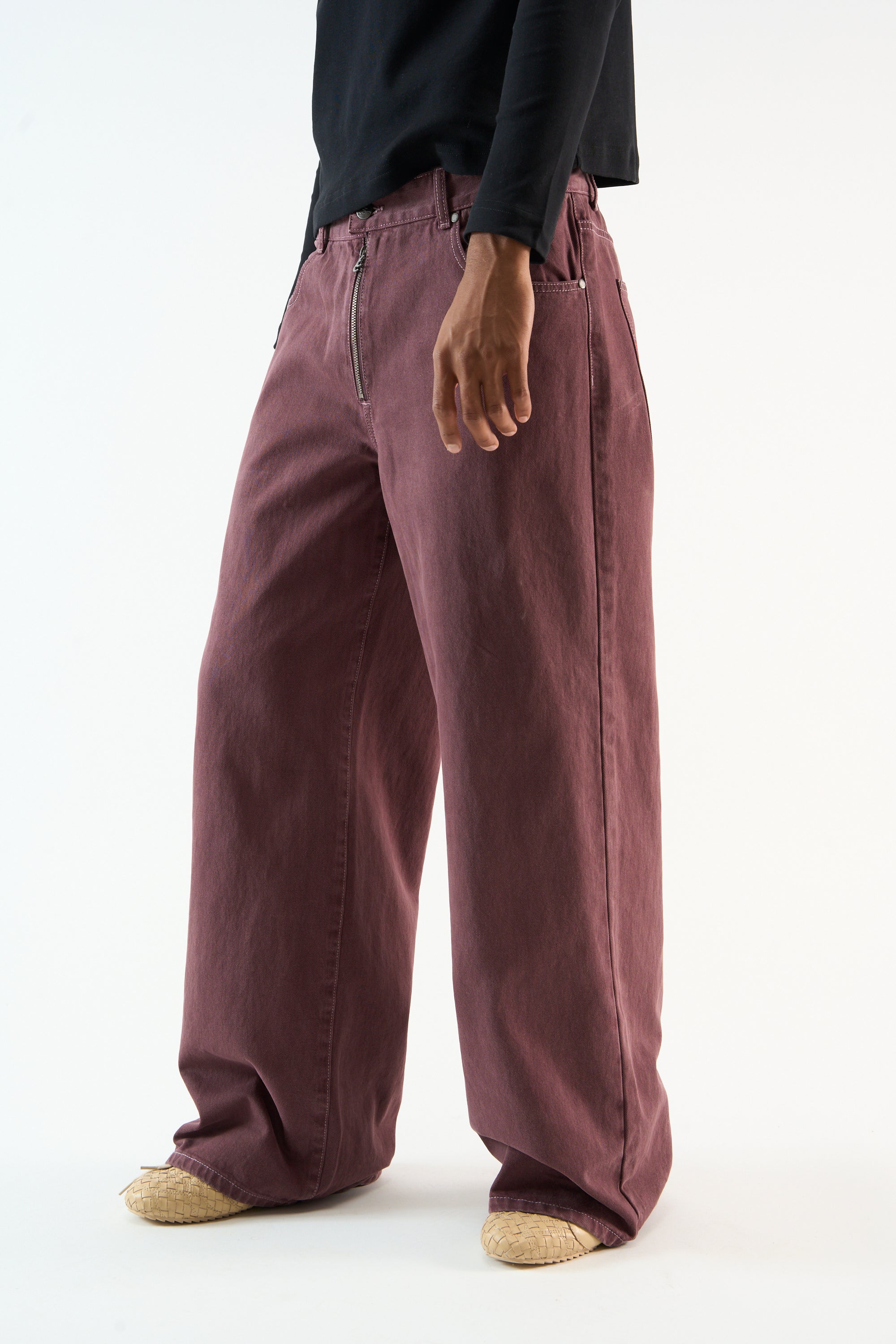 Pantalones burdeos Switch