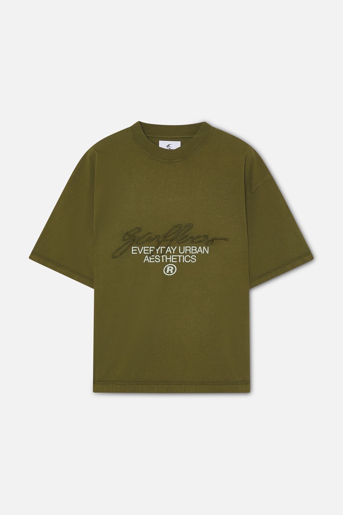 Nueva camiseta verde de firma