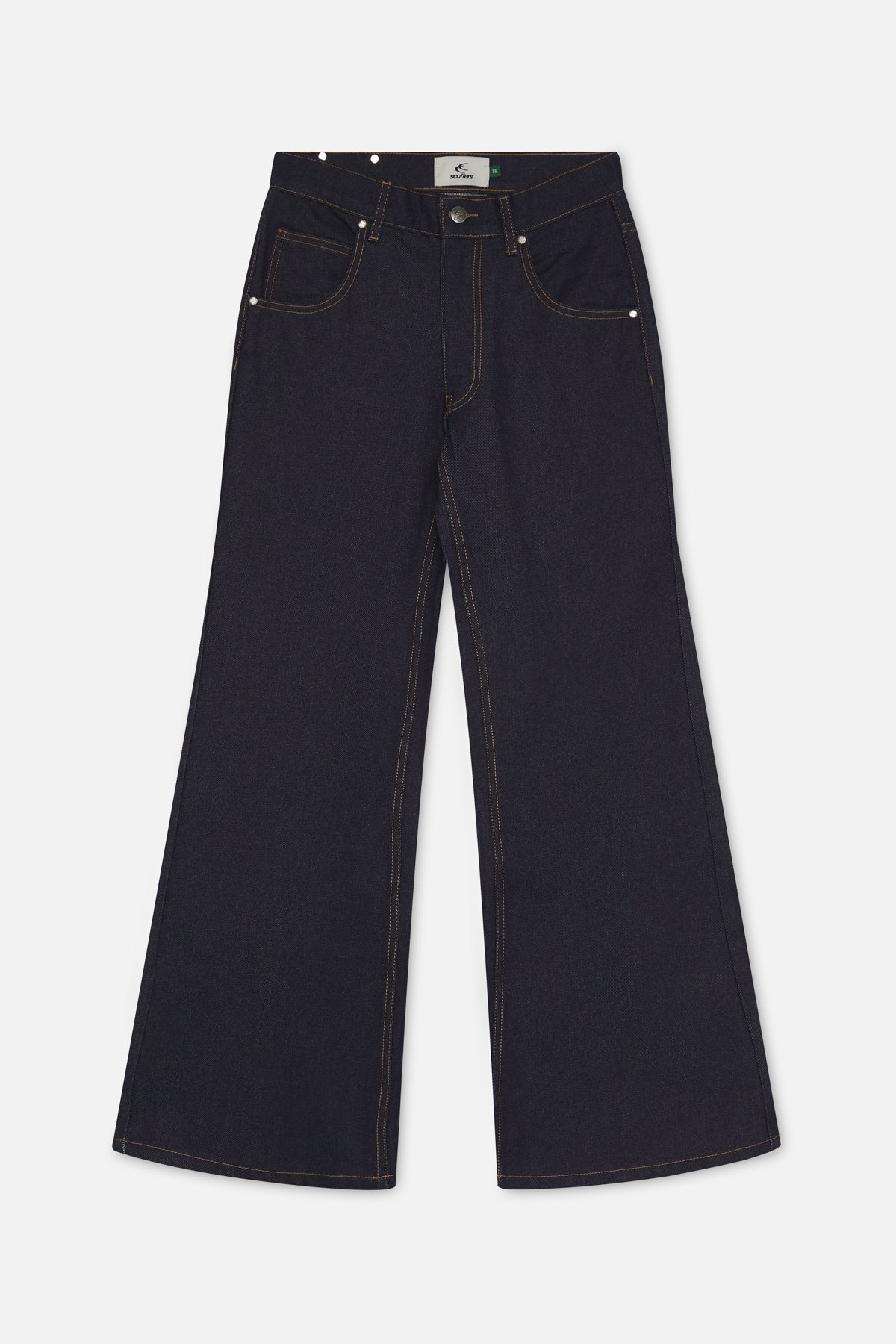 Nuevos pantalones vaqueros acampanados