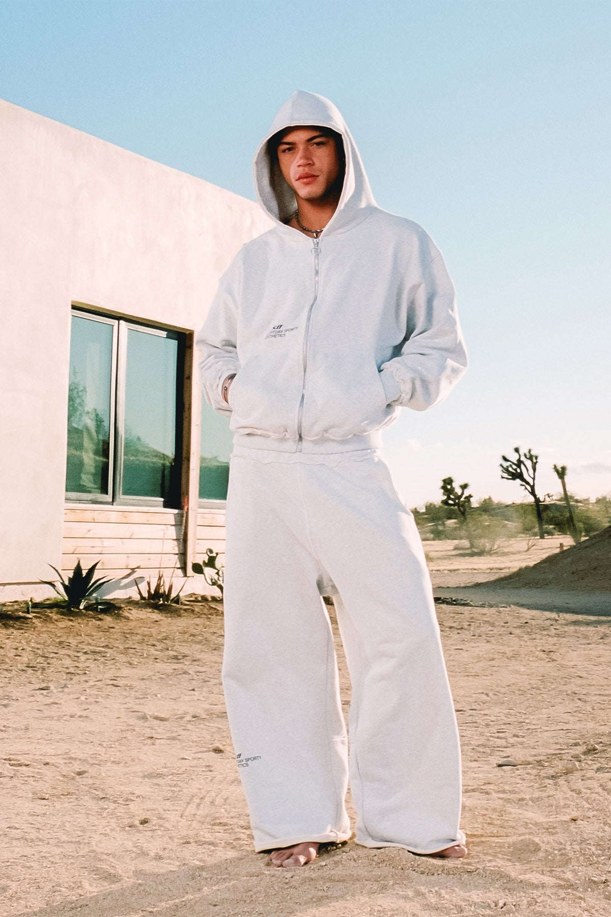 Pantalones deportivos grises SSS